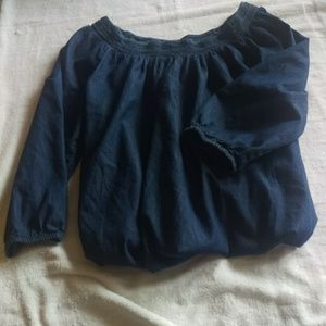 Sexy off-the-shoulder chambray top.